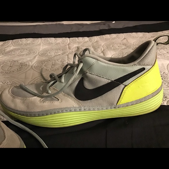 Nike Solarsoft Run Size 12 - Picture 1 of 4